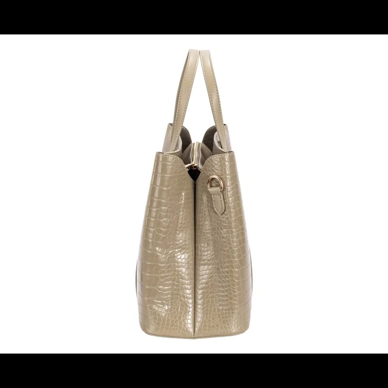 WhatsApp Image 2025-12-06 at 22.03.41